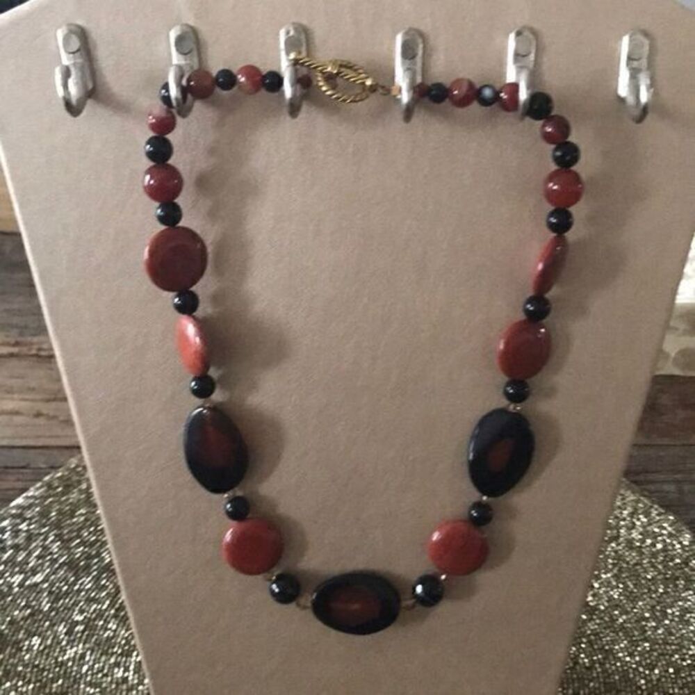 Natural Stone maroon necklace